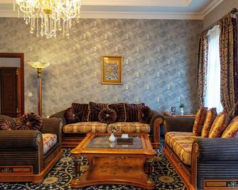 Shah Palace Luxury Museum Hotel - Baku - Ruang tamu