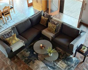 Villa Zizi in Bela-Bela - Bela-Bela - Living room