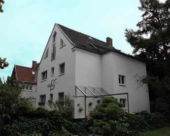 هوتل فيلا كازا - دوسيلدورف - مبنى