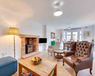 Wren Drive - Holt - Living room