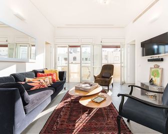 Sea N'Rent - 204 Ben Yehuda Tel Aviv - Tel Aviv - Living room