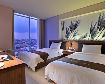 Midtown Hotel Surabaya - Surabaya - Bedroom