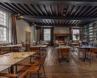 Calm And Quiet Estate Room Near Wildlands Adventure Zoo Emmen - Coevorden - Restaurant