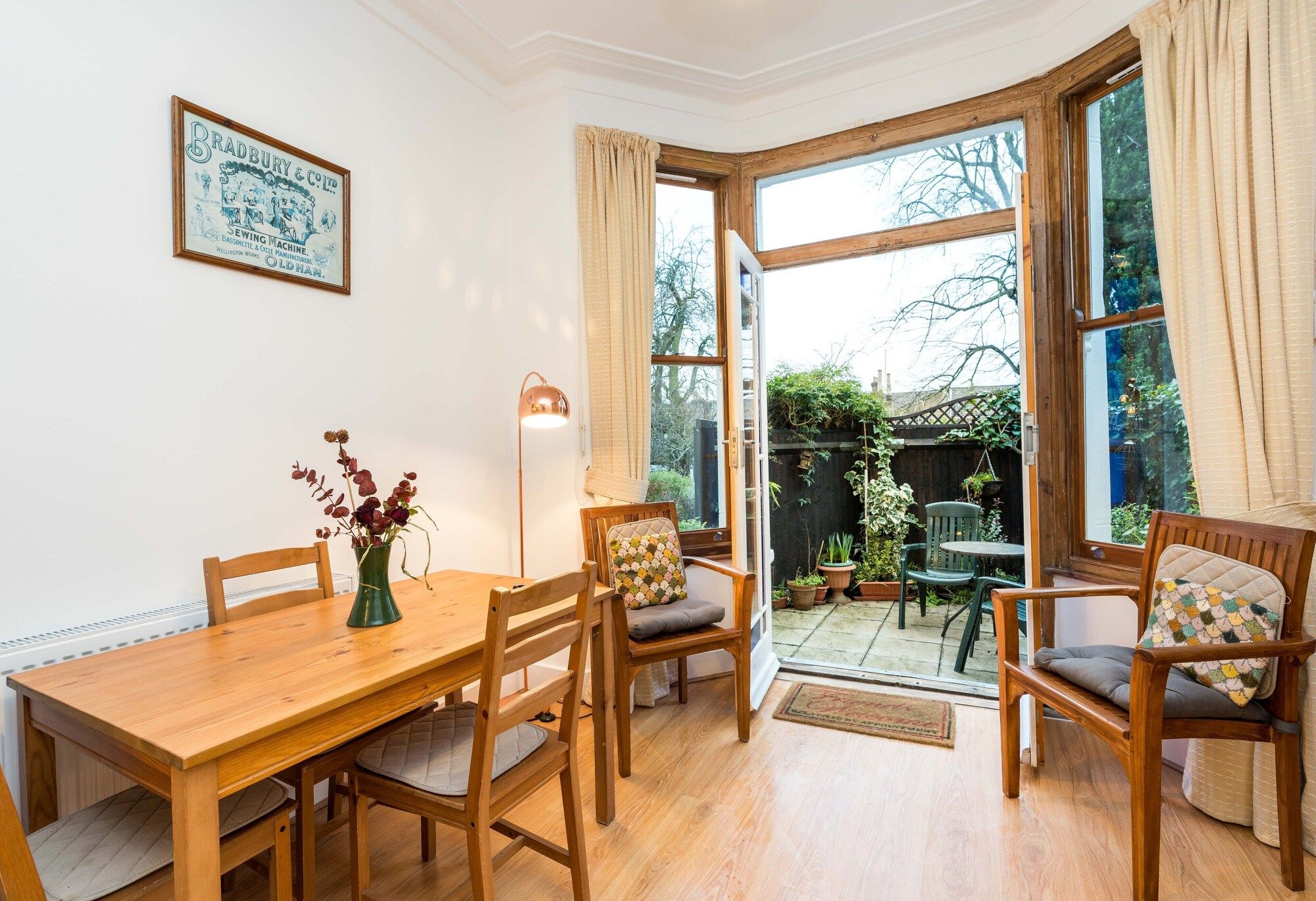 New Stylish 1 Bedroom Flat With Garden | London - Londres - Salle à manger