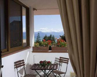 Hotel Ristorante Cavaliere - San Giovanni a Piro - Balkon