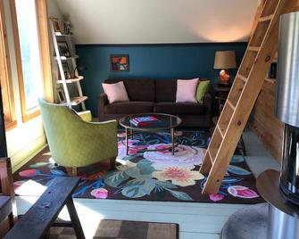 Escape And Engage At Bray Barn Farm - Farmington - Sala de estar