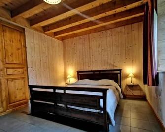 Gite Riotord, 4 bedrooms, 9 persons - Dunières - Habitación