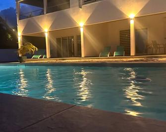 Raiatea - Uparu Seaside Apartment - Raiatea - Pool