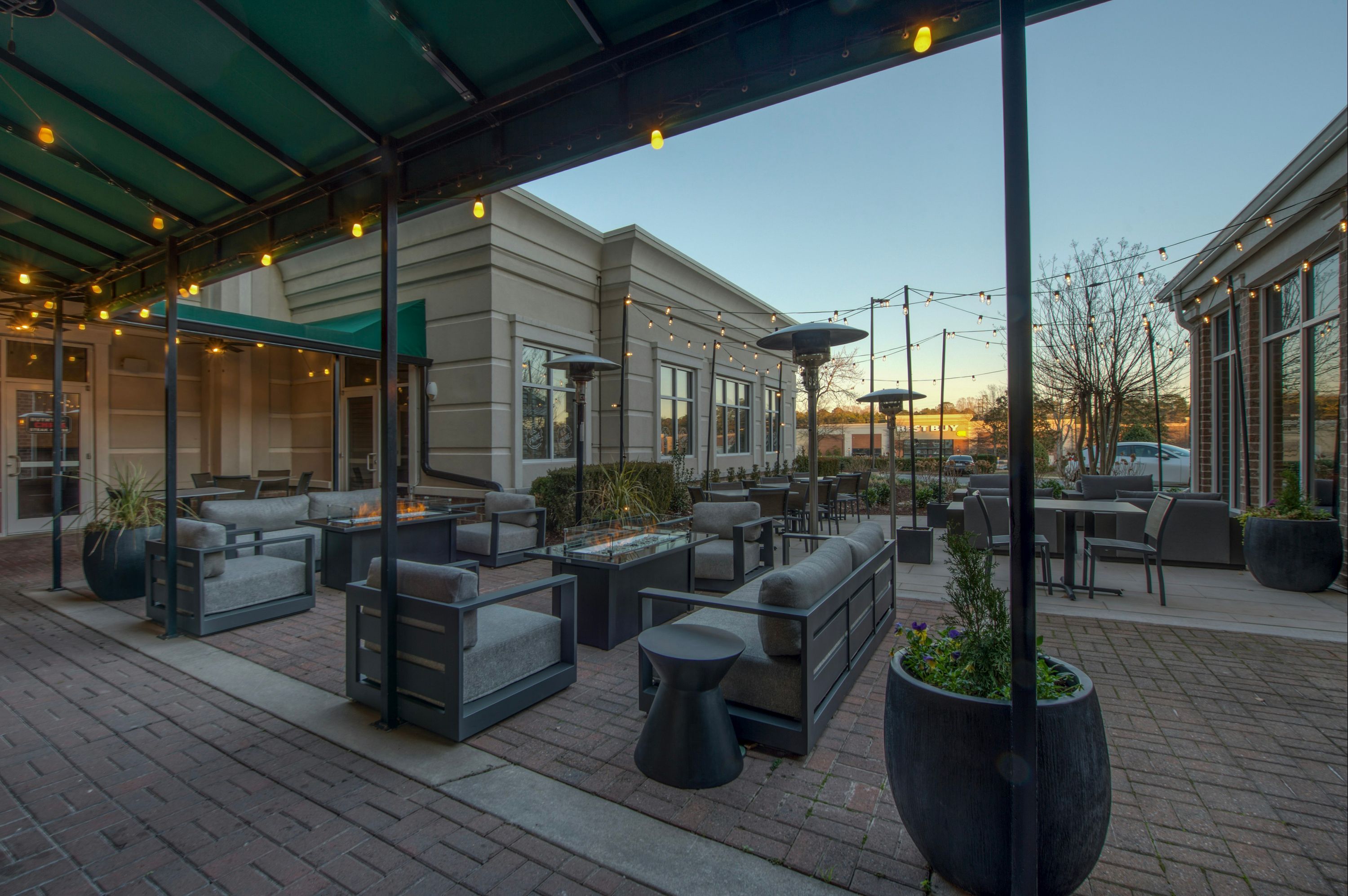 Hilton Garden Inn Durham Southpoint - Durham - Edificio