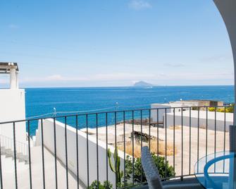 Hotel Cutimare - Lipari - Balcone