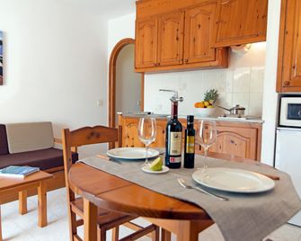 Apartamentos Mar Blanca - Ciudadela - Comedor