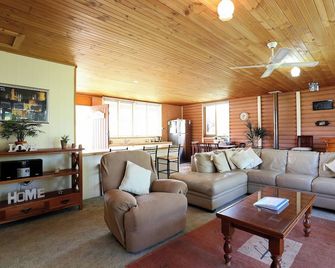 Chloes Cabin Accommodation - Port Arthur - Sala de estar