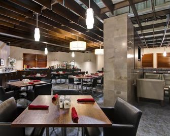 Holiday Inn Oakville (Centre) By IHG - Oakville - Restaurant