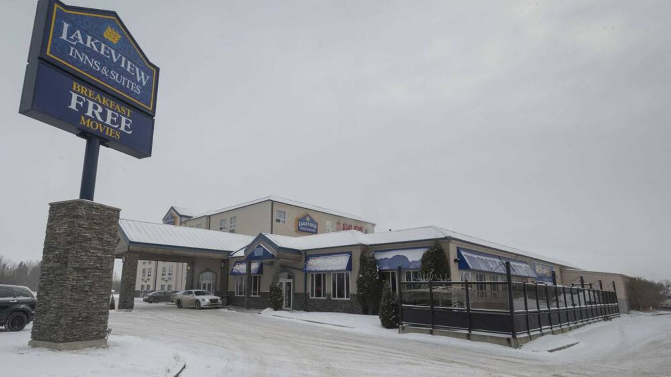 Lakeview Inns & Suites - Fort Saskatchewan