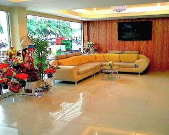 Bird Hotel - Bang Saen - Lobby