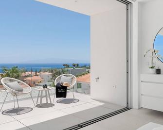 Karat Villa Murano - Callao Salvaje - Balcón