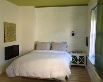 Le 253 - كويبيك ستي - غرفة نوم