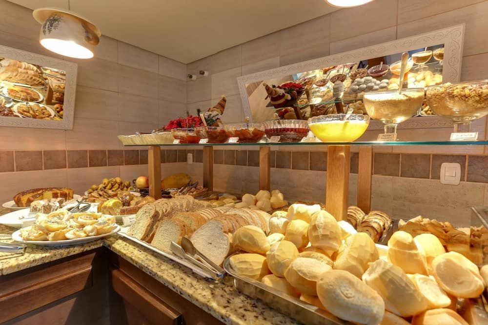 Zermatt Hotel - גרמאדו - בופה