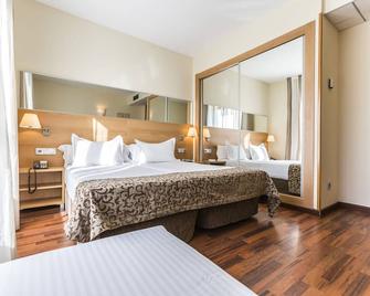 Hotel Desitges - סיטגס - חדר שינה