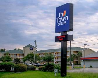 Intown Suites Extended Stay Gulfport - Gulfport - Gebäude