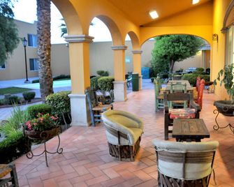 Best Western Saltillo - Saltillo - Terasa