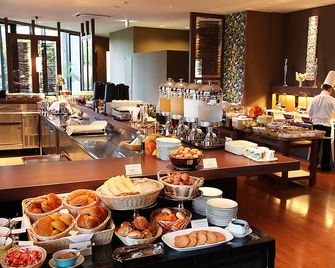 Moon Ocean Ginowan Hotel & Residence - Ginowan - Buffet