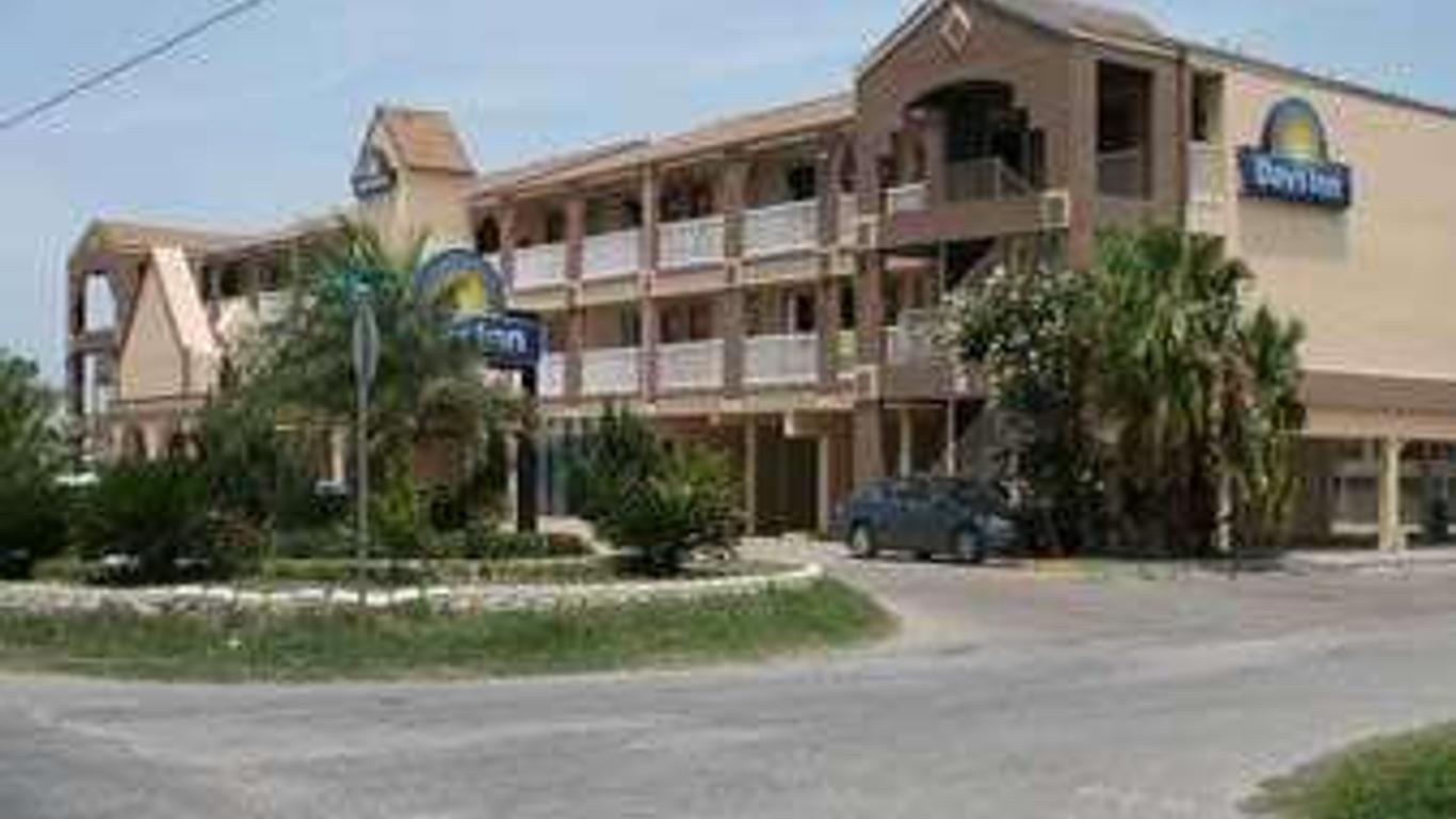 Days Inn by Wyndham Corpus Christi Beach