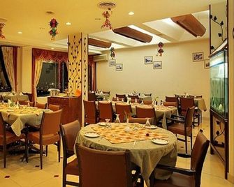 Mpt Lake View Residency - Bhopal - Restaurant