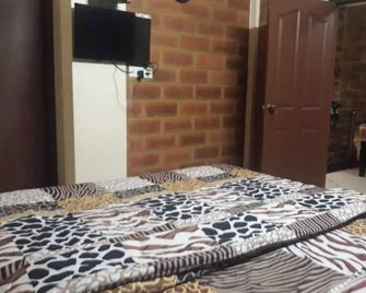 Gren Guest House Deluxe 2 Br Apt Hsr Blr - Bangalore - Quarto