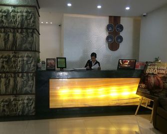 Eurotel Vivaldi Araneta - Quezon City - Recepce