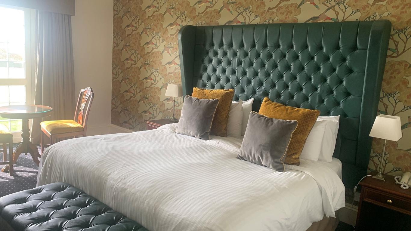 New House Country Hotel
