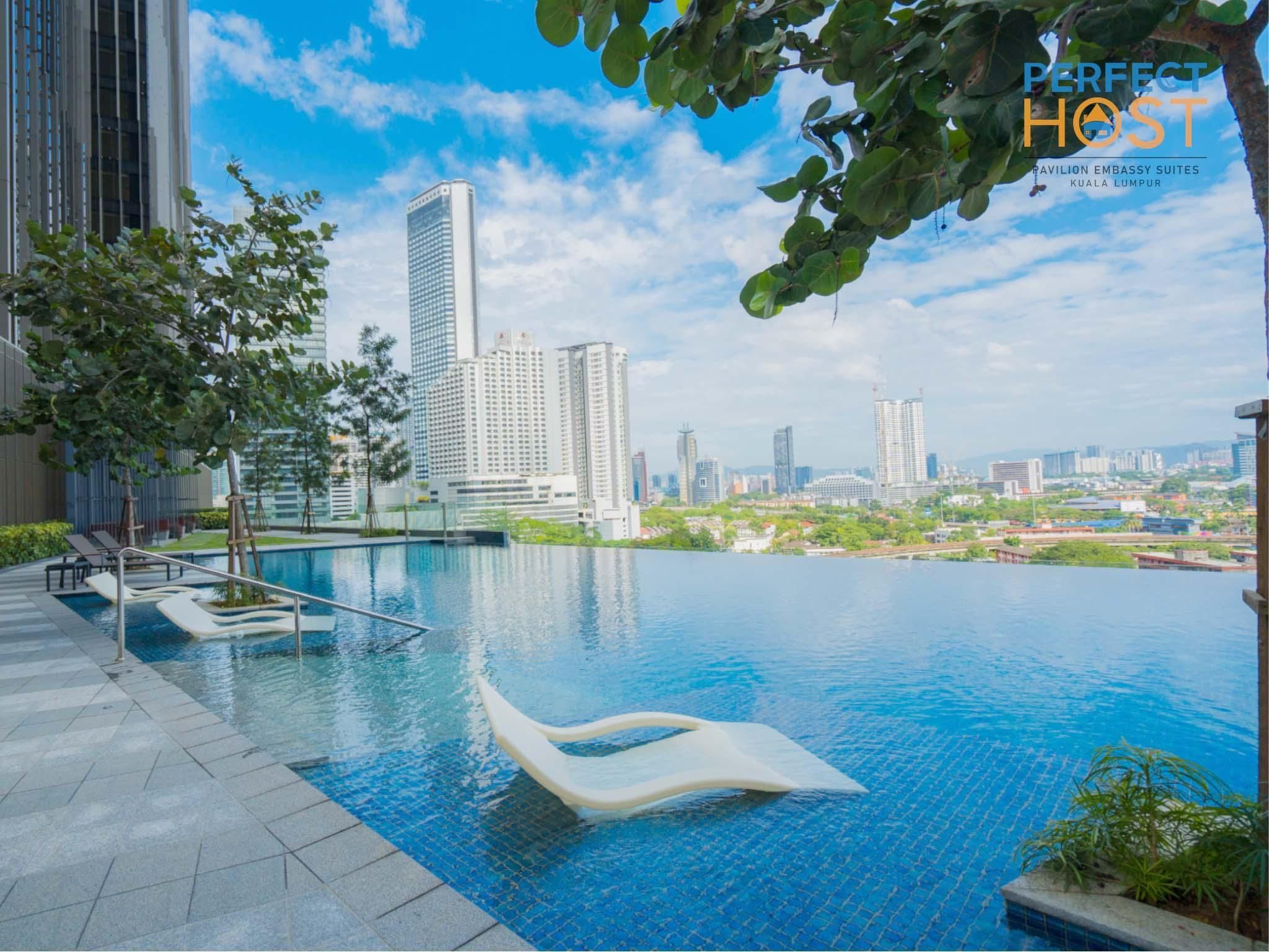 Pavilion Embassy Suites Klcc - كوالا لمبور - حوض السباحة