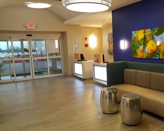 Holiday Inn Express & Suites Pearland By IHG - Pearland - Olohuone