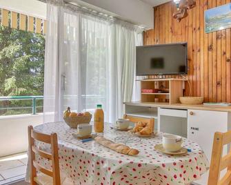 Cozy apartment for 4 in Gourette, southwest balcony, optional services - Gourette - Salle à manger