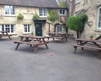 The Bell Inn - Witney - Patio