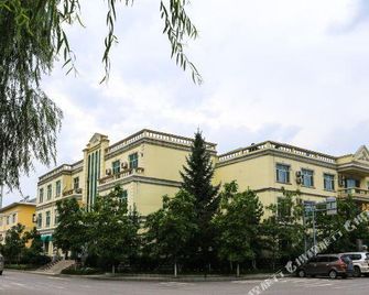 Chang Bai Shan Hotel - Baishan - Gebäude