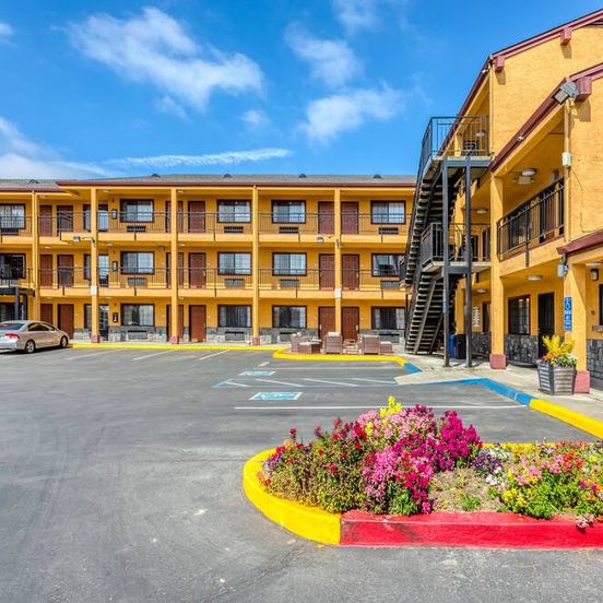 Building view of Quality Inn Salinas