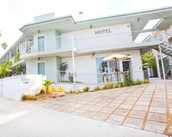 Bayside Hotel - Santa Monica - Building