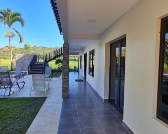 Green - ג'אקו - פטיו