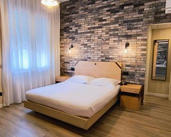 Hotel Miramonti - Schio - Bedroom