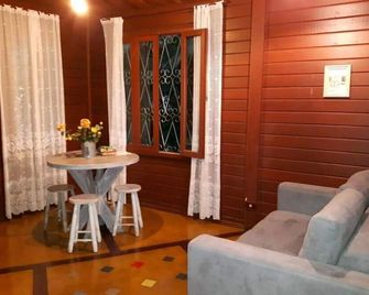 Pousada Canto Bella Terra - Ilhabela - Sala de estar