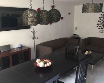 Amplio y bonito departamento - Izcalli - Comedor