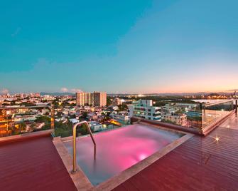Ciqala Luxury Suites - San Juan - Pool