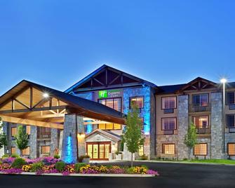 Holiday Inn Express & Suites Cheney - Cheney - Edificio