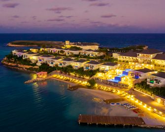 Hammock Cove Resort & Spa - Adults Only - Five Islands Village - Edificio