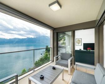 Montreux Lake View Apartments and Spa - Montreux - Balcony