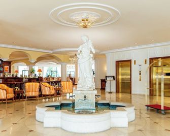 Victor's Residenz-Hotel Erfurt - Érfurt - Recepción