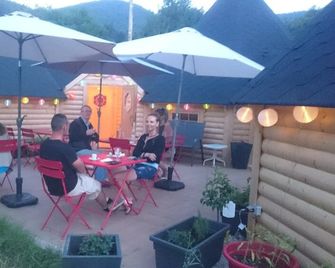 La Ferme Traitsanes - Husseren-Wesserling - Innenhof