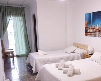 Mesón Kubano B&B - Sant Mateu - Habitación