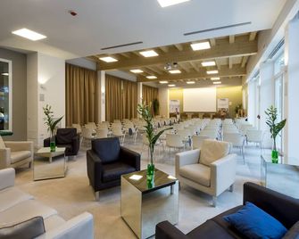 Hotel Mioni Royal San - מונטגרוטו טרמה - לובי